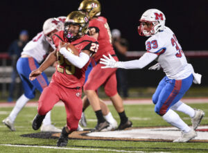 University's Daminn Cunningham wins Fulton Walker Award